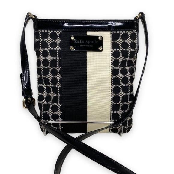 kate spade Handbags - Kate Spade -Black/Cream Geometric Crossbody